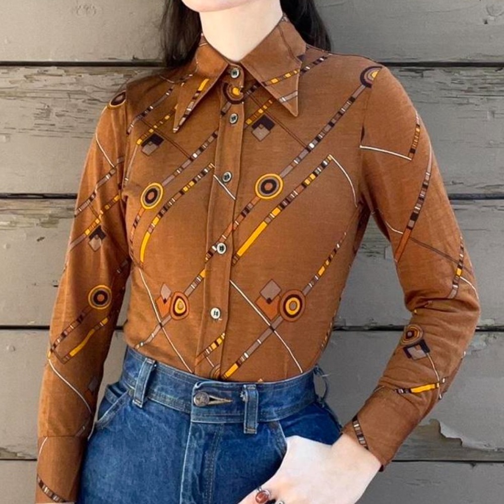 Vintage 70s Orange Dagger Collar Button up
Blouse
